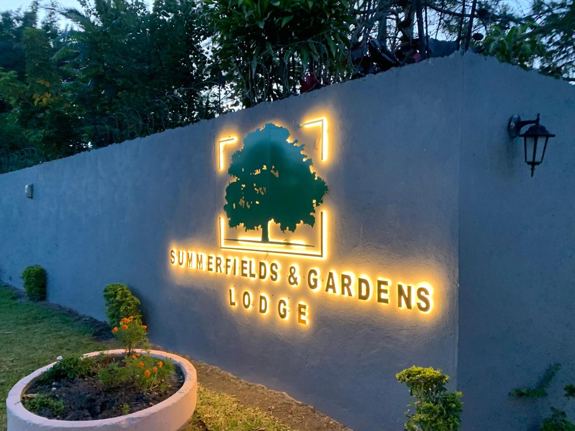 Summerfields & Gardens Lodge Kitwe Exterior foto